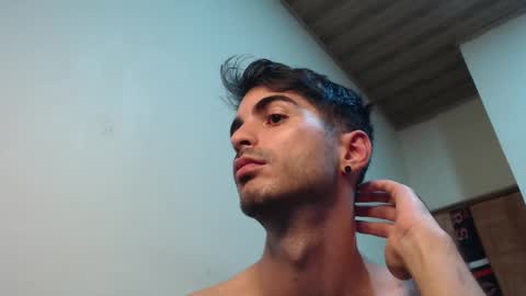 Santiago Enrique online show from 09/22/25, 04:58