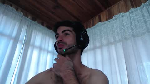 Santiago Enrique online show from 12/20/25, 09:55