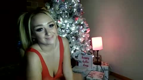 Snapshot of therealbabygofficial chatting on 12/23/24, 12:46 therealbabygofficial online show from 12/23/24, 12:46