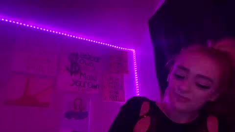 Snapshot of therealbabygofficial chatting on 11/28/25, 06:38 therealbabygofficial online show from 11/28/25, 06:38