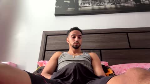 Snapshot of therealbs chatting on 01/19/26, 03:38 therealbs online show from 01/19/26, 03:38