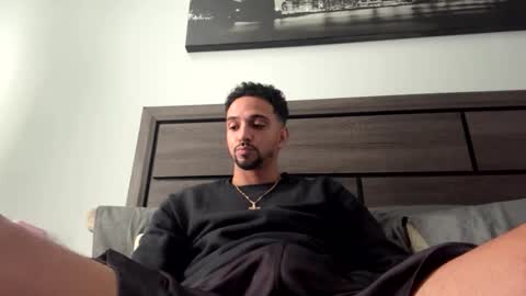 Snapshot of therealbs chatting on 03/19/26, 04:33 therealbs online show from 03/19/26, 04:33