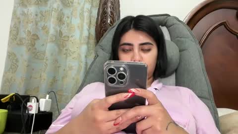 Snapshot of therealcamilabaddie chatting on 12/18/24, 04:20 therealcamilabaddie online show from 12/18/24, 04:20