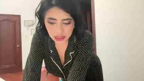 Snapshot of therealcamilabaddie chatting on 02/22/25, 05:34 therealcamilabaddie online show from 02/22/25, 05:34