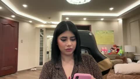 Snapshot of therealcamilabaddie chatting on 09/15/25, 06:02 therealcamilabaddie online show from 09/15/25, 06:02