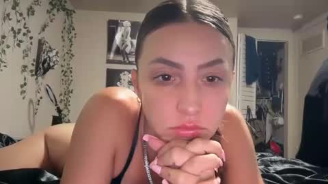 Snapshot of therealferrarii chatting on 06/11/26, 03:48 therealferrarii online show from 06/11/26, 03:48