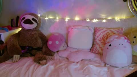 Madame Celeste online show from 01/06/25, 02:15