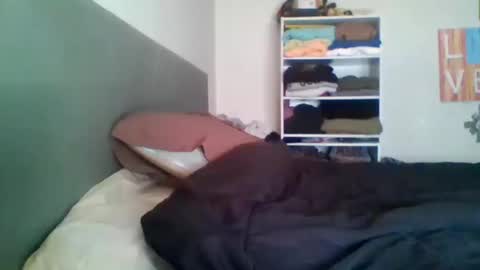 Snapshot of therealprimitive chatting on 10/11/25, 03:54 therealprimitive online show from 10/11/25, 03:54