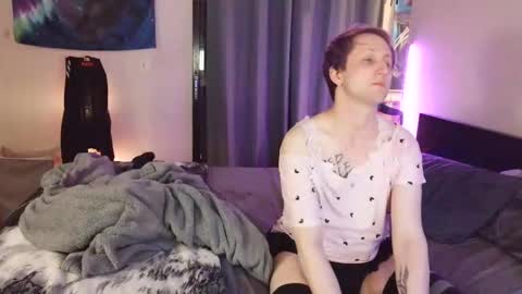 Snapshot of theredwolf13 chatting on 02/22/26, 08:13 Basil Kitten online show from 02/22/26, 08:13