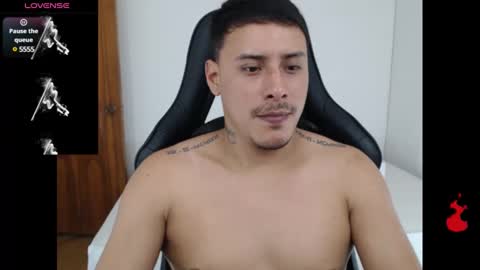 Snapshot of therokalejandro chatting on 01/10/25, 08:15 ALEJANDRO online show from 01/10/25, 08:15