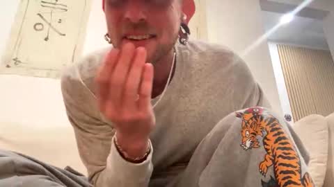 VEGAS online show from 12/02/25, 10:31