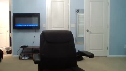 Snapshot of thesexorcist1984 chatting on 01/17/25, 10:01 James online show from 01/17/25, 10:01