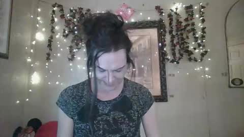 Snapshot of thesillymillie chatting on 01/15/26, 09:29 sillymillie0 online show from 01/15/26, 09:29