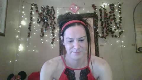 Snapshot of thesillymillie chatting on 01/18/26, 05:28 sillymillie0 online show from 01/18/26, 05:28