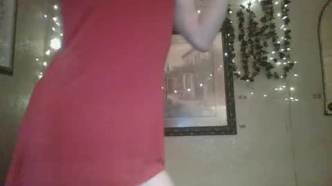 Snapshot of thesillymillie chatting on 02/11/26, 03:50 sillymillie0 online show from 02/11/26, 03:50