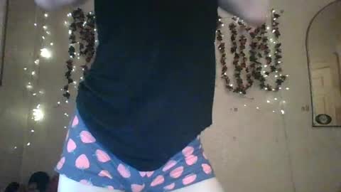 Snapshot of thesillymillie chatting on 07/09/26, 09:41 sillymillie0 online show from 07/09/26, 09:41
