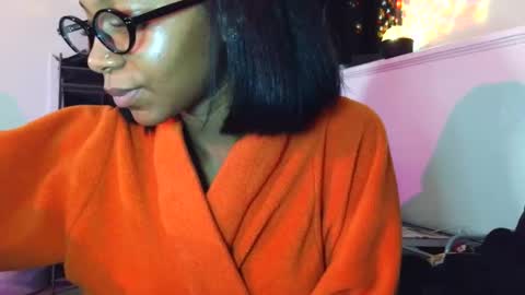 thestellacoraline online show from 12/21/25, 10:17