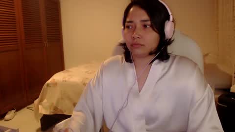 Snapshot of thetalkingbutt chatting on 07/04/26, 03:45 Mai online show from 07/04/26, 03:45