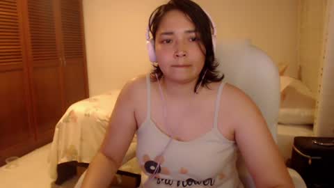 Snapshot of thetalkingbutt chatting on 07/09/26, 12:15 Mai online show from 07/09/26, 12:15