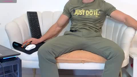 TheTop online show from 10/11/25, 05:55