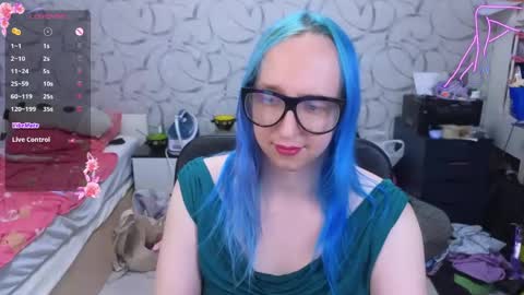Snapshot of thetrixy chatting on 05/16/26, 10:36 The Great And Powerful Trixie online show from 05/16/26, 10:36