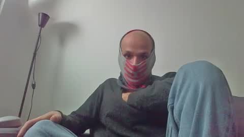 Scarf guy online show from 02/21/25, 01:11