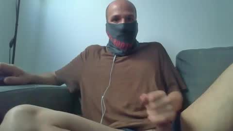 Scarf guy online show from 05/28/26, 06:05