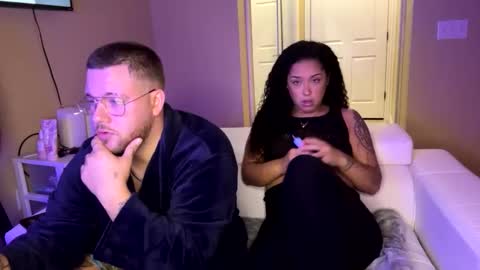 Snapshot of theviberoom chatting on 09/26/25, 08:40 The Vibe Room online show from 09/26/25, 08:40