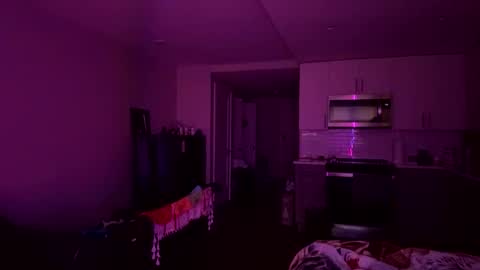 Snapshot of thevixensapphire chatting on 01/18/26, 08:12 Sapphire the Vixen online show from 01/18/26, 08:12