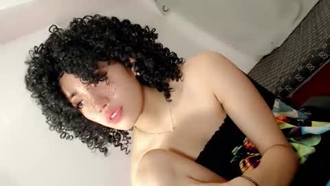 Snapshot of thewhoremistress05 chatting on 03/03/25, 10:17 stella online show from 03/03/25, 10:17