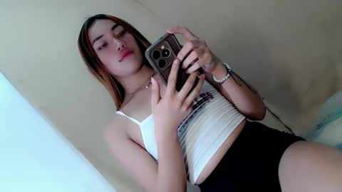 Snapshot of thewhoremistress05 chatting on 03/07/25, 05:51 stella online show from 03/07/25, 05:51