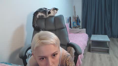 theysaidimcute online show from 02/24/26, 09:24