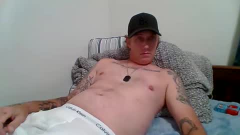 Snapshot of thezosk chatting on 12/18/25, 07:03 The ZoSk online show from 12/18/25, 07:03