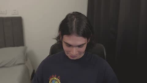 Snapshot of thiaan__ chatting on 12/04/24, 02:42 thiaan__ online show from 12/04/24, 02:42