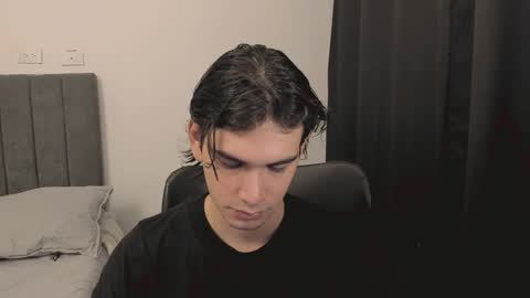 Snapshot of thiaan__ chatting on 12/17/24, 02:23 thiaan__ online show from 12/17/24, 02:23