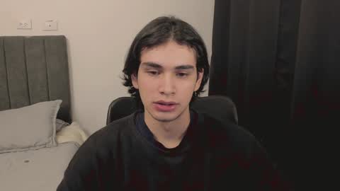 Snapshot of thiaan__ chatting on 12/30/24, 02:20 thiaan__ online show from 12/30/24, 02:20