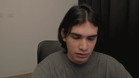 Snapshot of thiaan__ chatting on 02/06/25, 01:49 thiaan__ online show from 02/06/25, 01:49