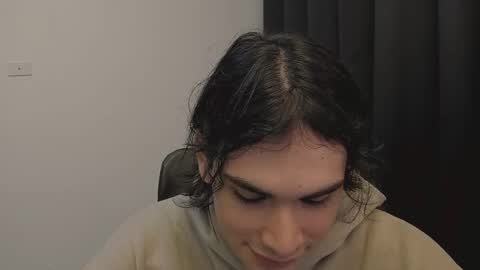 Snapshot of thiaan__ chatting on 02/20/25, 01:25 thiaan__ online show from 02/20/25, 01:25