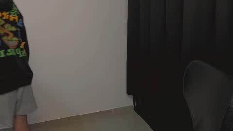 Snapshot of thiaan__ chatting on 02/22/25, 03:23 thiaan__ online show from 02/22/25, 03:23