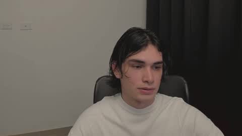 Snapshot of thiaan__ chatting on 02/28/25, 03:04 thiaan__ online show from 02/28/25, 03:04