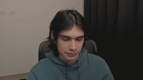 Snapshot of thiaan__ chatting on 03/01/25, 01:32 thiaan__ online show from 03/01/25, 01:32