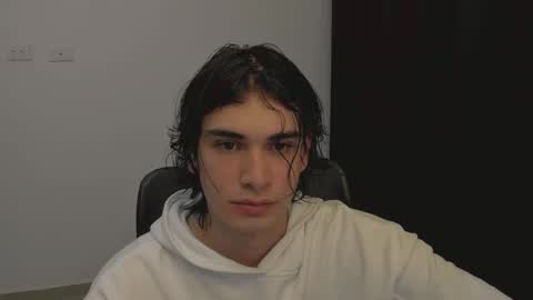 Snapshot of thiaan__ chatting on 03/05/25, 02:25 thiaan__ online show from 03/05/25, 02:25