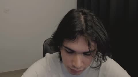 Snapshot of thiaan__ chatting on 03/06/25, 01:48 thiaan__ online show from 03/06/25, 01:48