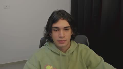 Snapshot of thiaan__ chatting on 03/11/25, 01:26 thiaan__ online show from 03/11/25, 01:26