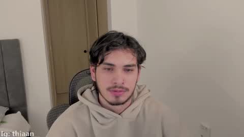 Snapshot of thiaan__ chatting on 09/12/25, 01:38 thiaan__ online show from 09/12/25, 01:38