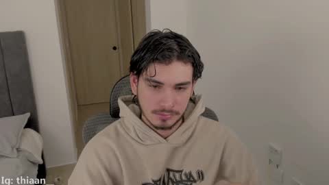 Snapshot of thiaan__ chatting on 09/13/25, 03:39 thiaan__ online show from 09/13/25, 03:39