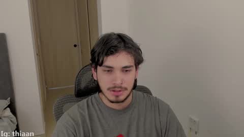 Snapshot of thiaan__ chatting on 09/14/25, 10:09 thiaan__ online show from 09/14/25, 10:09