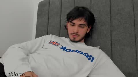 Snapshot of thiaan__ chatting on 09/24/25, 03:54 thiaan__ online show from 09/24/25, 03:54