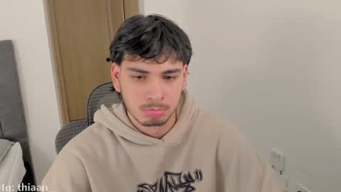 Snapshot of thiaan__ chatting on 11/04/25, 02:32 thiaan__ online show from 11/04/25, 02:32