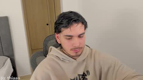 thiaan__ online show from 11/04/25, 10:53